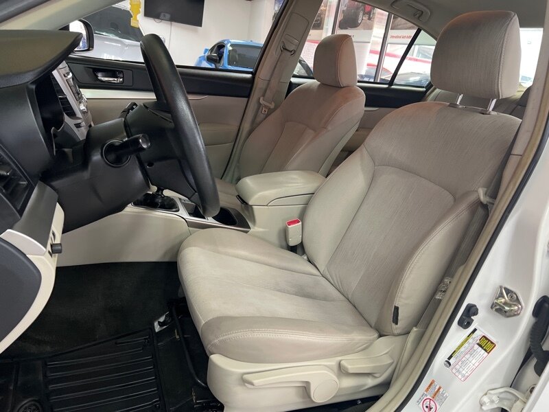 Vehicle image 10 of 34
