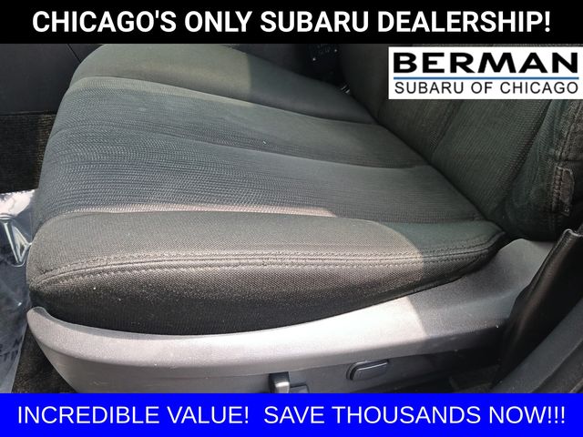 2013 Subaru Legacy 2.5i Premium Image 19 of 28
