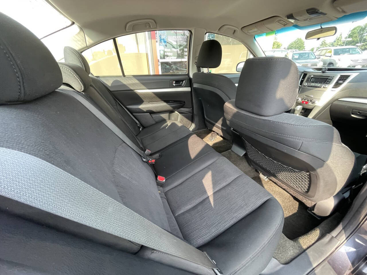 2013 Subaru Legacy 2.5i Premium Image 11 of 27