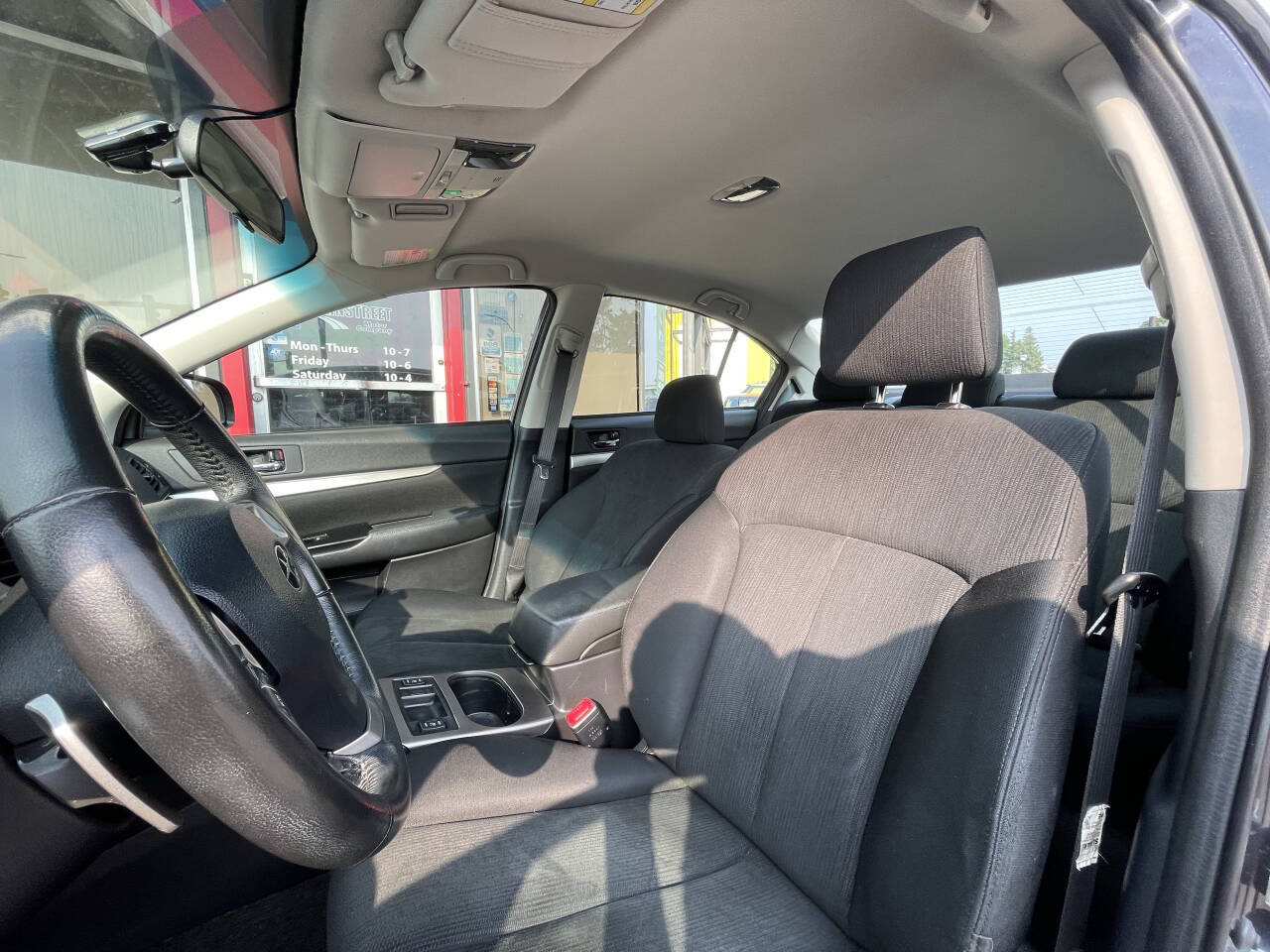 2013 Subaru Legacy 2.5i Premium Image 12 of 27