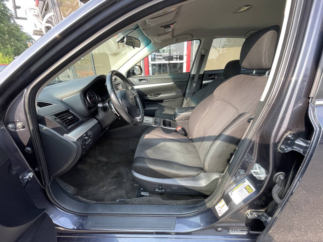 2013 Subaru Legacy 2.5i Premium Image 25 of 27