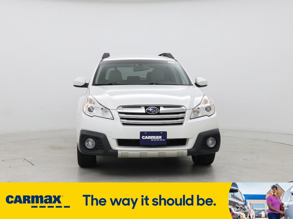2013 Subaru Outback 2.5i Limited Image 2 of 27