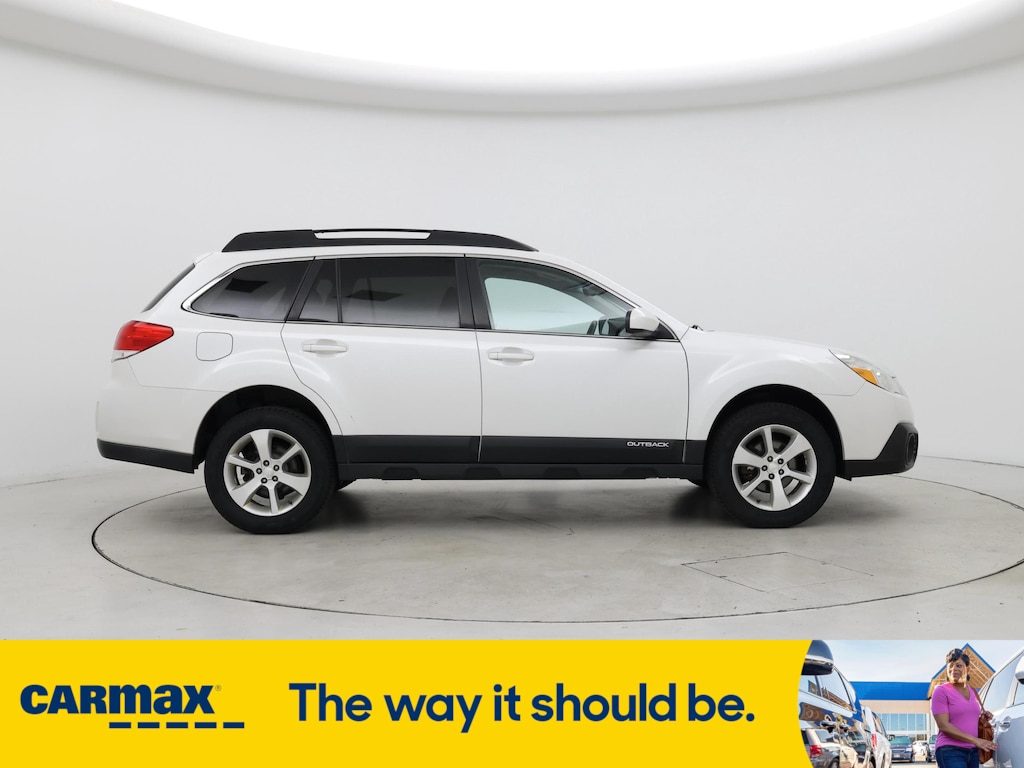 2013 Subaru Outback 2.5i Limited Image 4 of 27