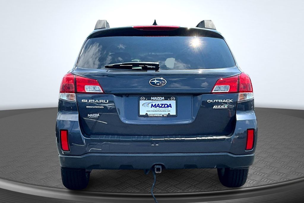 2013 Subaru Outback 2.5i Limited Image 5 of 30