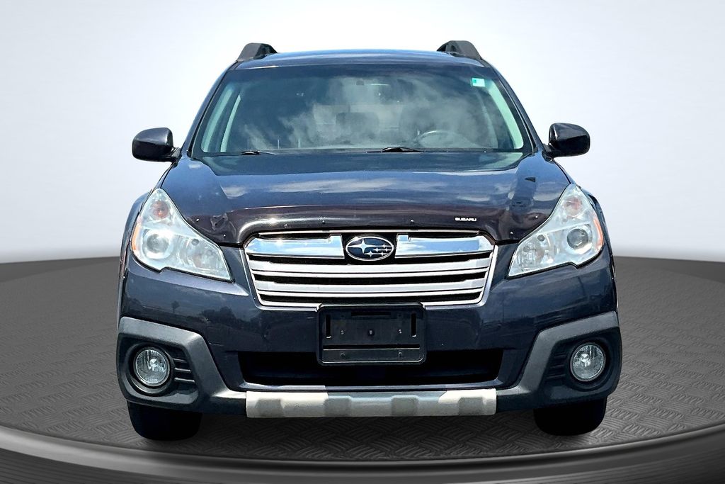 2013 Subaru Outback 2.5i Limited Image 2 of 30