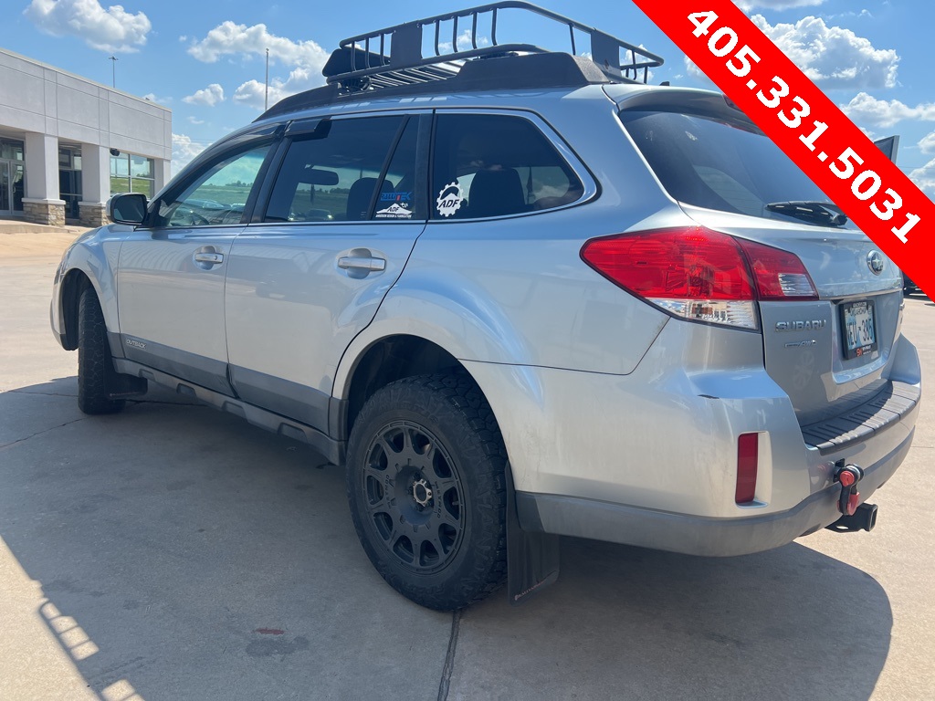 2013 Subaru Outback 2.5i Limited Image 7 of 11