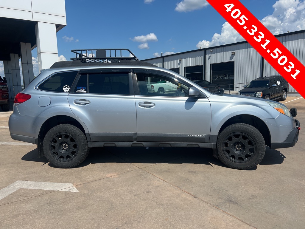 2013 Subaru Outback 2.5i Limited Image 4 of 11