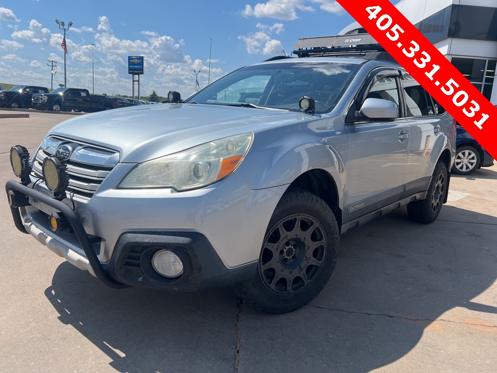 2013 Subaru Outback 2.5i Limited Image 1 of 11