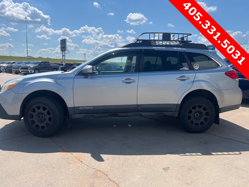 2013 Subaru Outback 2.5i Limited Image 8 of 11