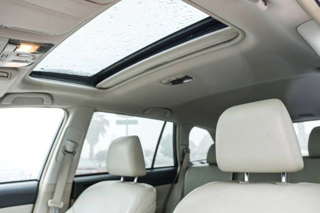 2013 Subaru Outback 2.5i Limited Image 13 of 22