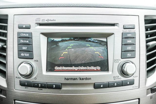 2013 Subaru Outback 2.5i Limited Image 19 of 22