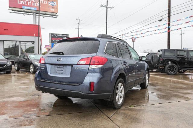 2013 Subaru Outback 2.5i Limited Image 6 of 22