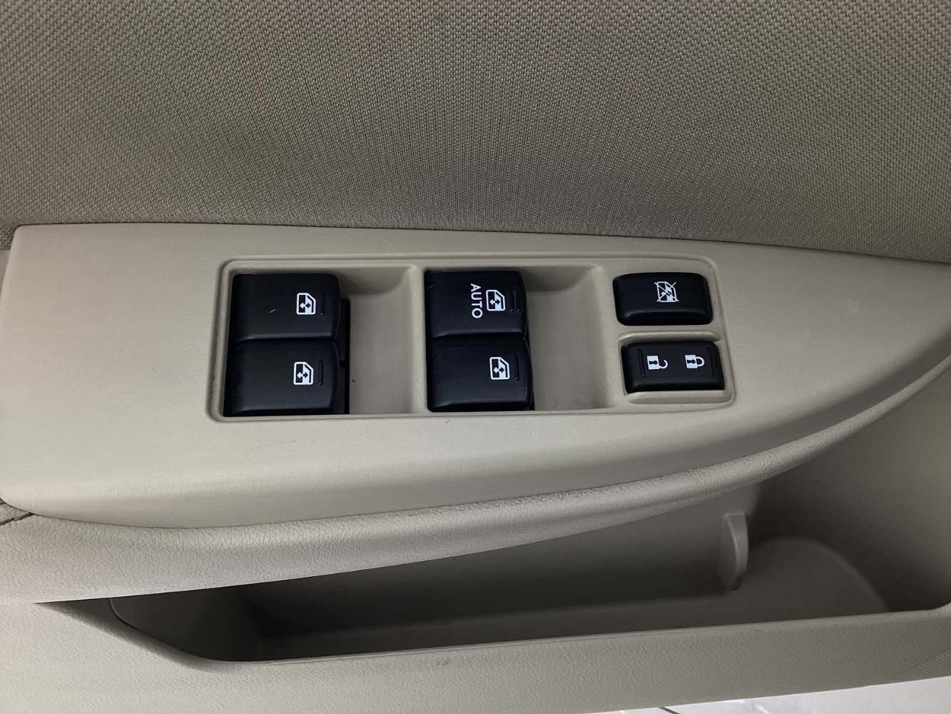 2013 Subaru Outback 2.5i Premium Image 37 of 47