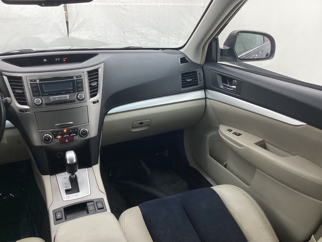 2013 Subaru Outback 2.5i Premium Image 25 of 47