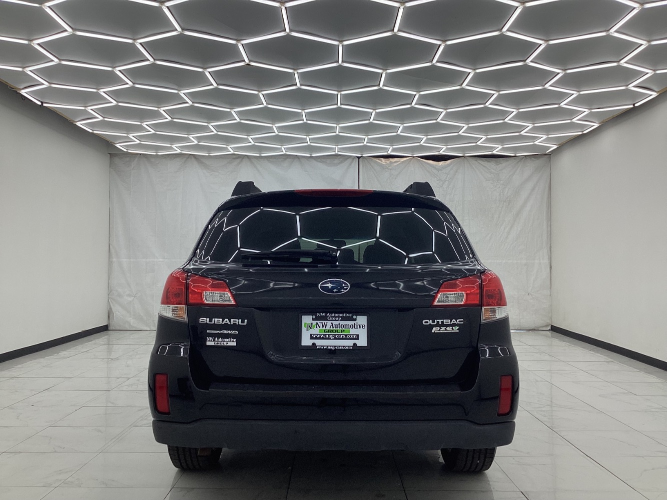 2013 Subaru Outback 2.5i Premium Image 17 of 47