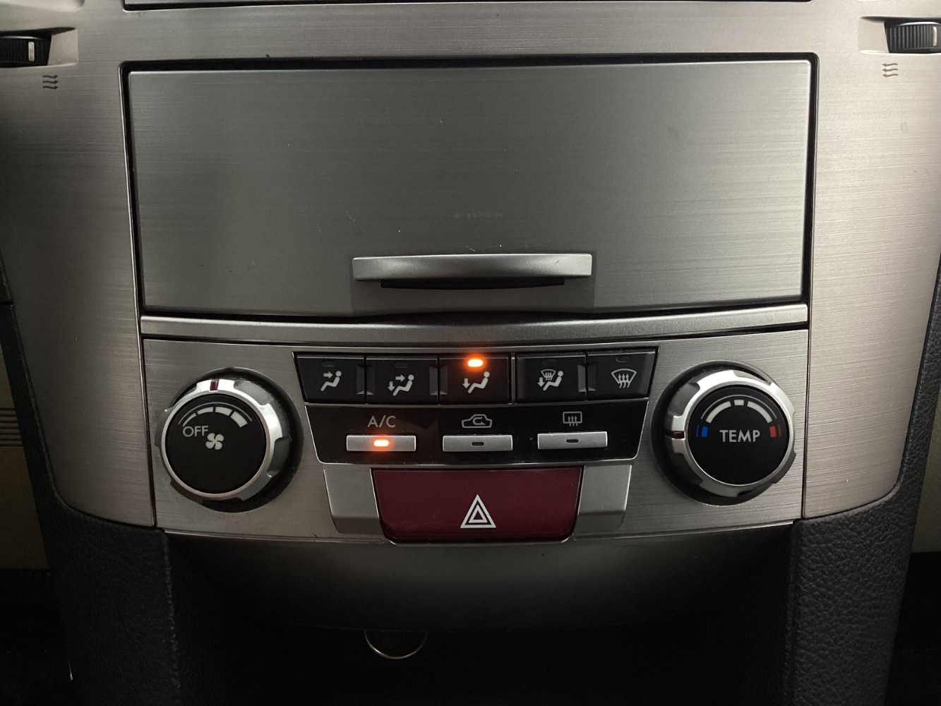 2013 Subaru Outback 2.5i Premium Image 35 of 47