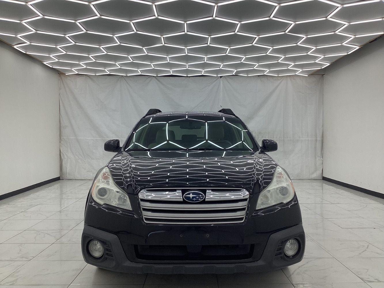 2013 Subaru Outback 2.5i Premium Image 3 of 47