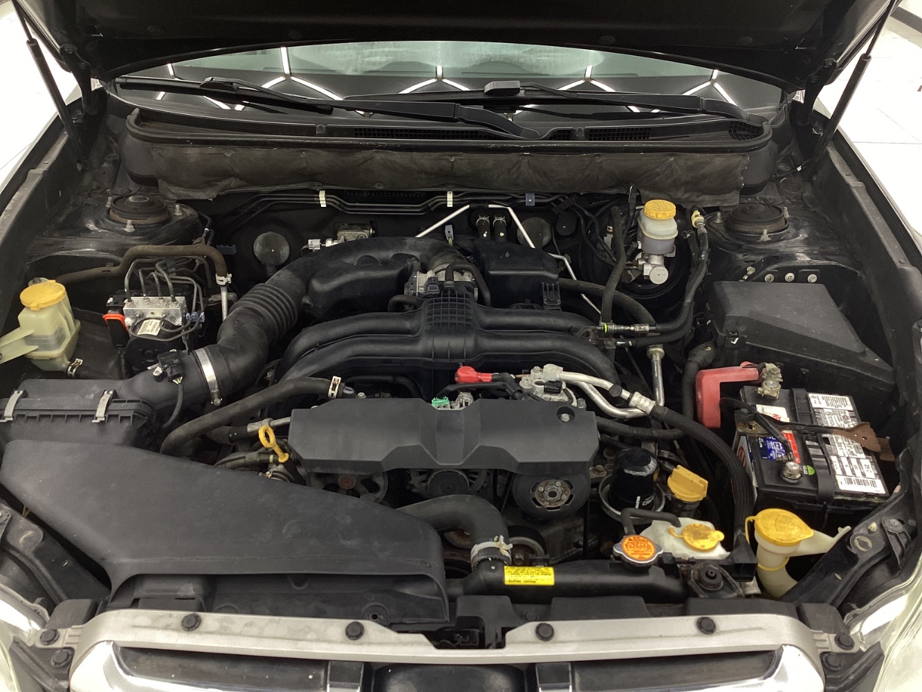 2013 Subaru Outback 2.5i Premium Image 10 of 47