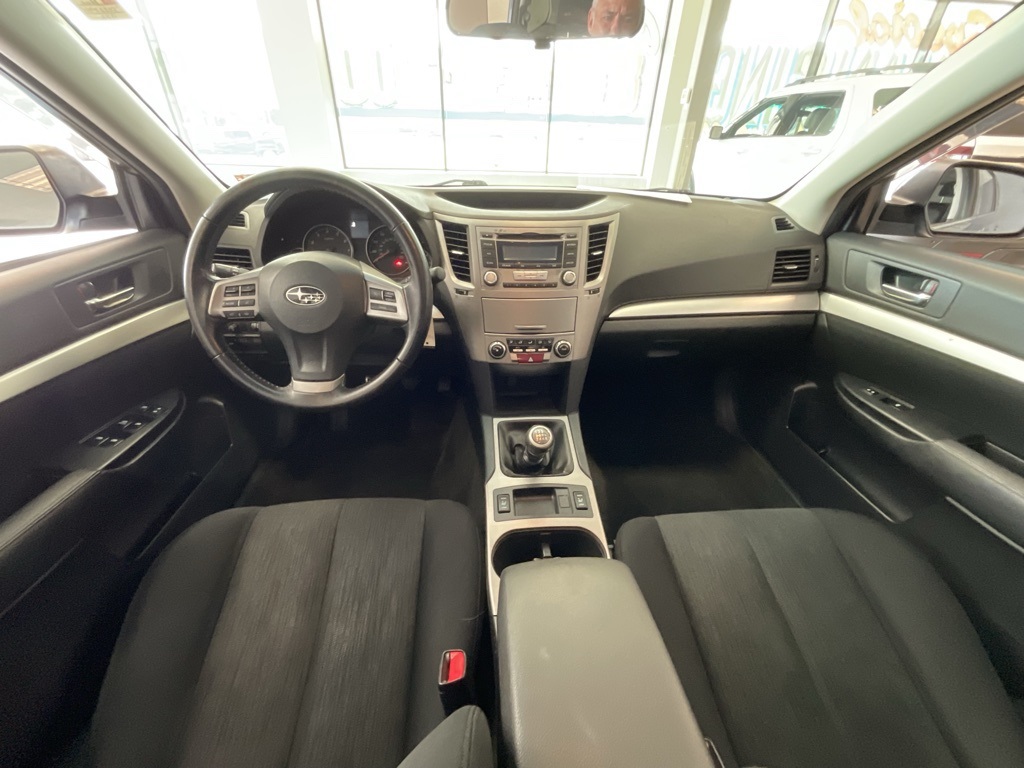 2013 Subaru Outback 2.5i Premium Image 13 of 22