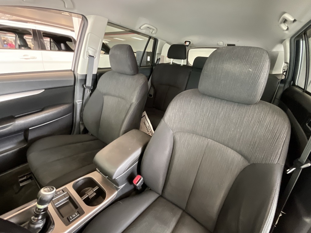 2013 Subaru Outback 2.5i Premium Image 10 of 22
