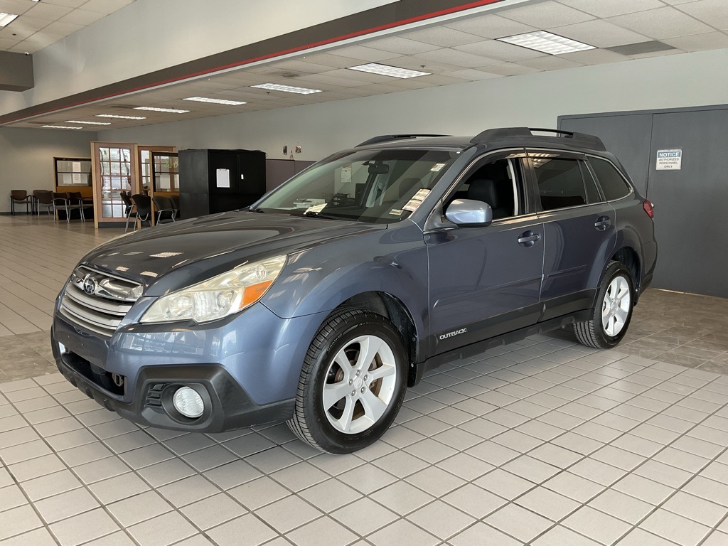 2013 Subaru Outback 2.5i Premium Image 1 of 22