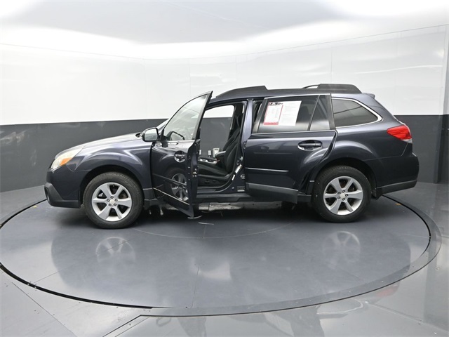 2013 Subaru Outback 2.5i Premium Image 32 of 41