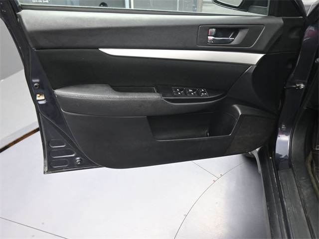 2013 Subaru Outback 2.5i Premium Image 38 of 41