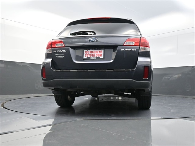2013 Subaru Outback 2.5i Premium Image 23 of 41