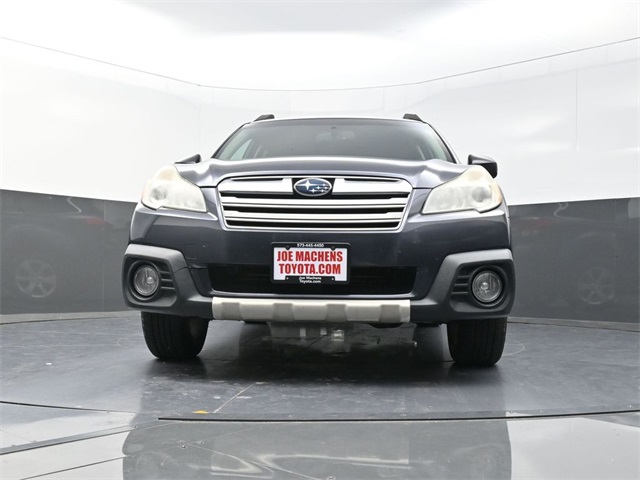 2013 Subaru Outback 2.5i Premium Image 7 of 41