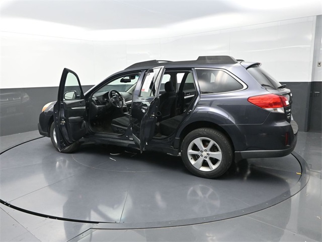 2013 Subaru Outback 2.5i Premium Image 27 of 41