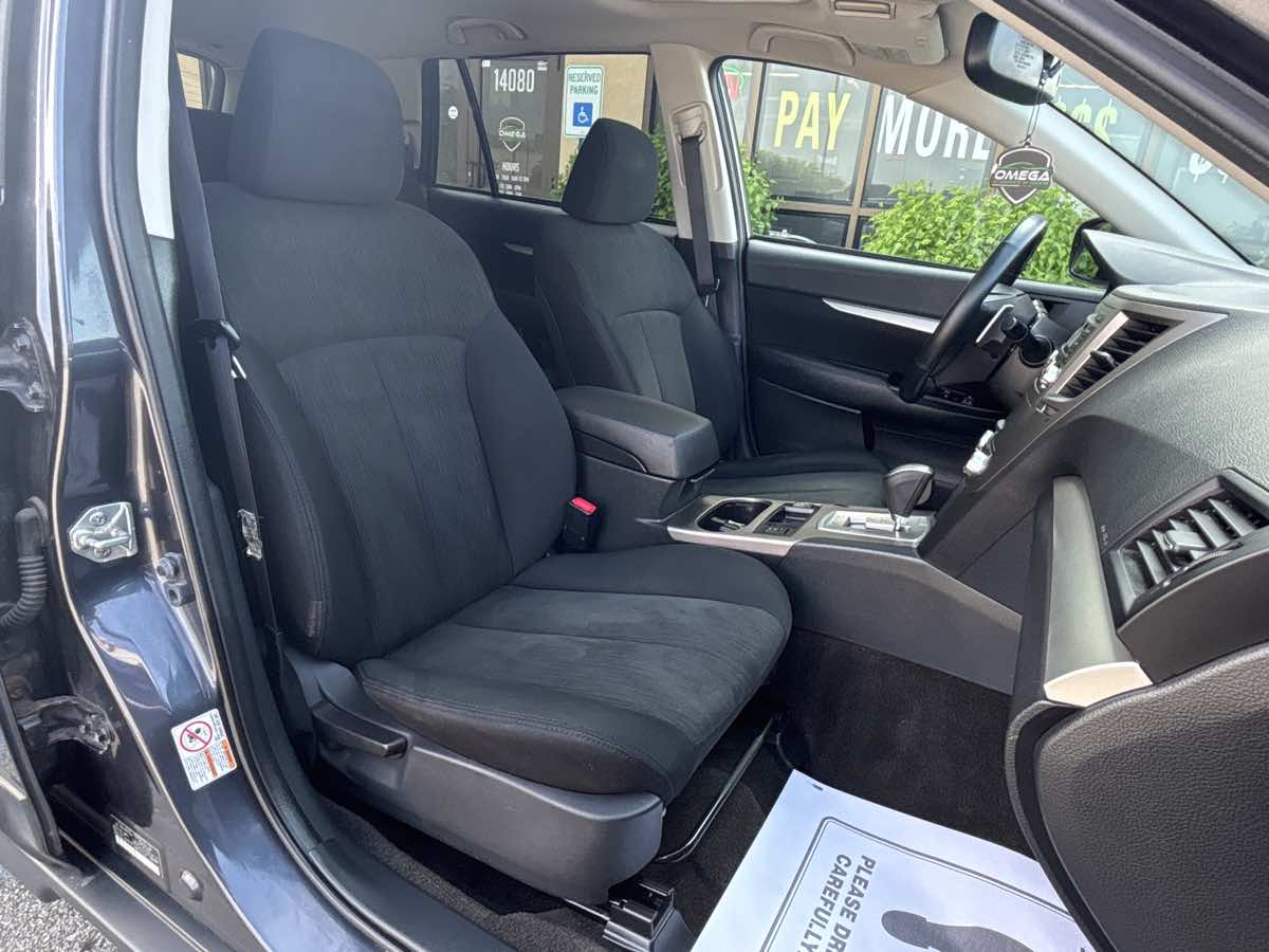 Vehicle image 12 of 21