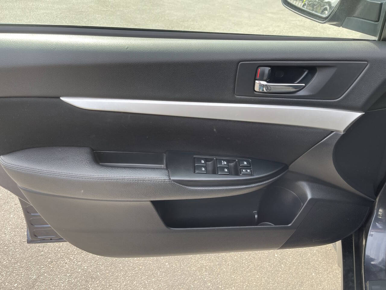 Vehicle image 24 of 36