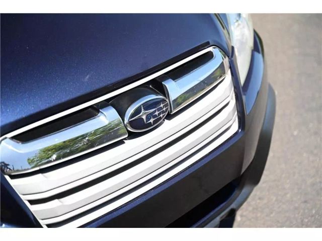 2013 Subaru Outback 2.5i Image 9 of 26