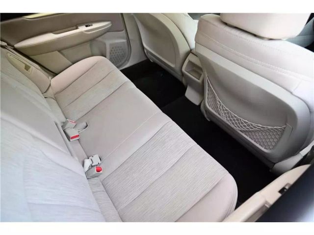 2013 Subaru Outback 2.5i Image 18 of 26