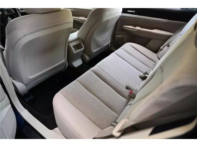 2013 Subaru Outback 2.5i Image 14 of 26