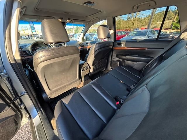 2013 Subaru Outback 3.6R Limited Image 13 of 25