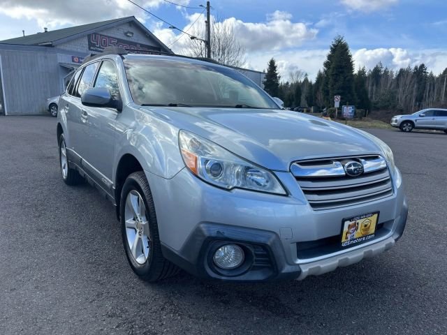 2013 Subaru Outback 3.6R Limited Image 3 of 25