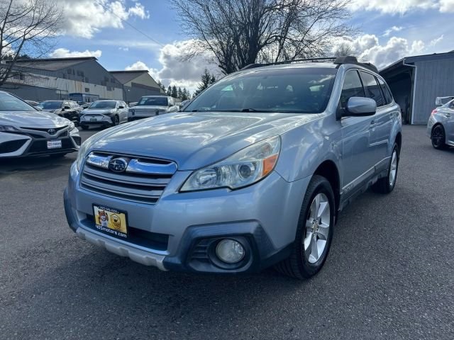 2013 Subaru Outback 3.6R Limited Image 1 of 25