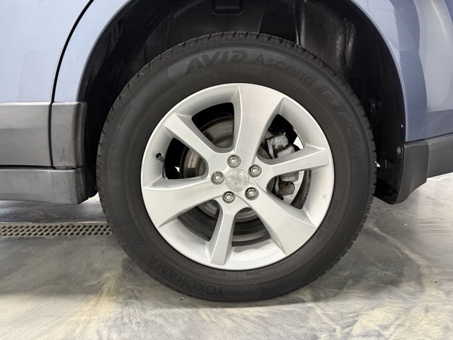 2013 Subaru Outback 3.6R Limited Image 11 of 31