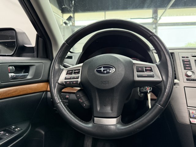 2013 Subaru Outback 3.6R Limited Image 23 of 31