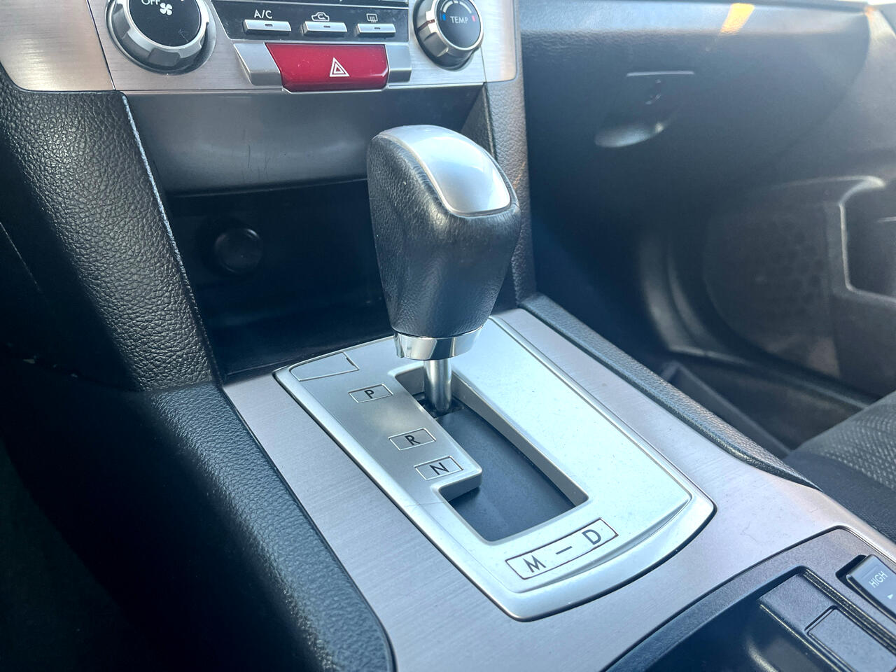Vehicle image 21 of 26