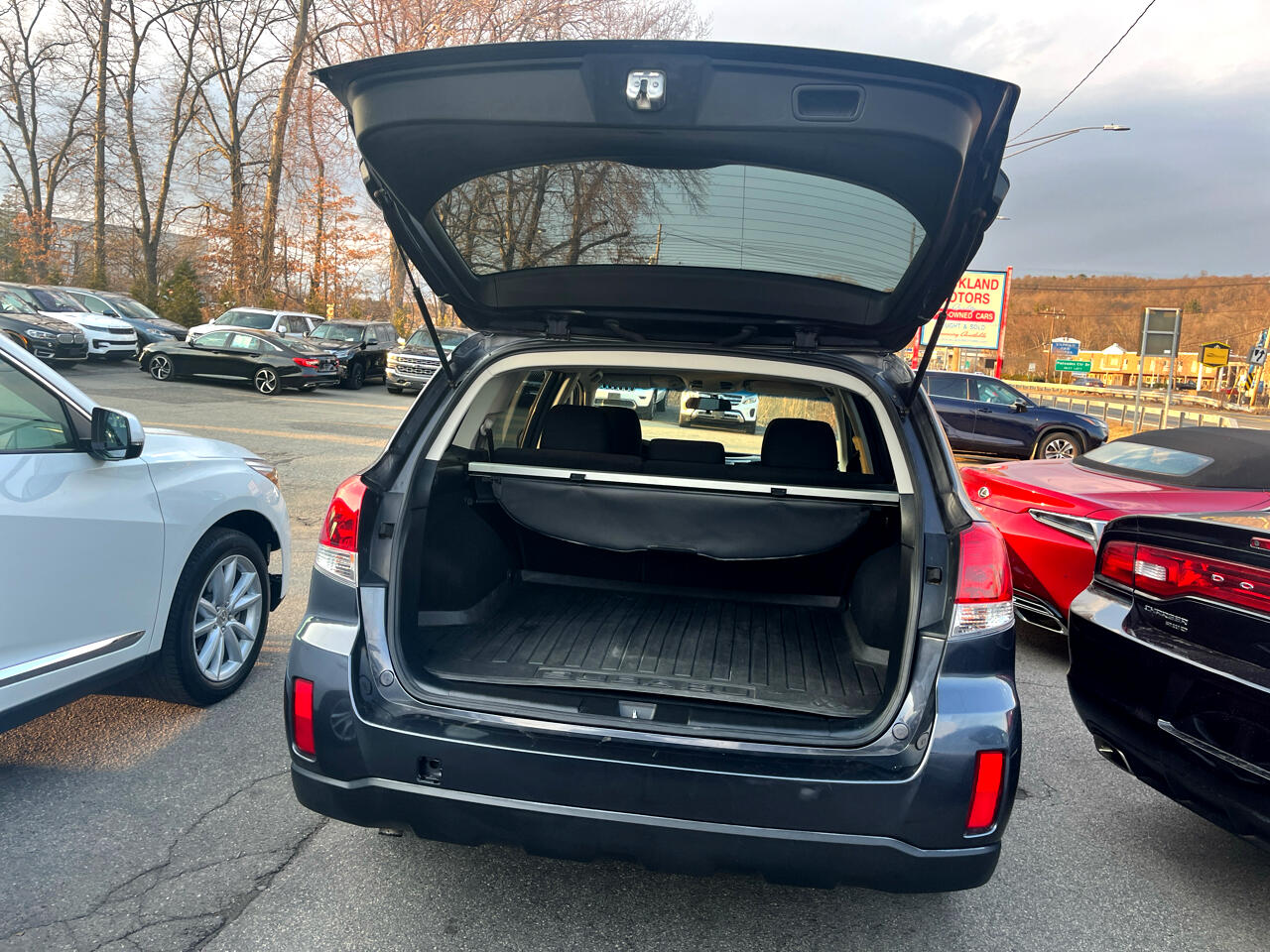 Vehicle image 11 of 26