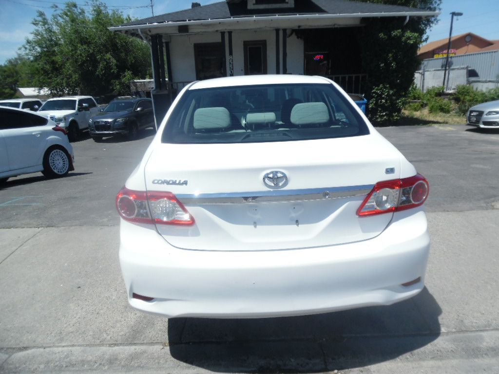 Vehicle image 5 of 19