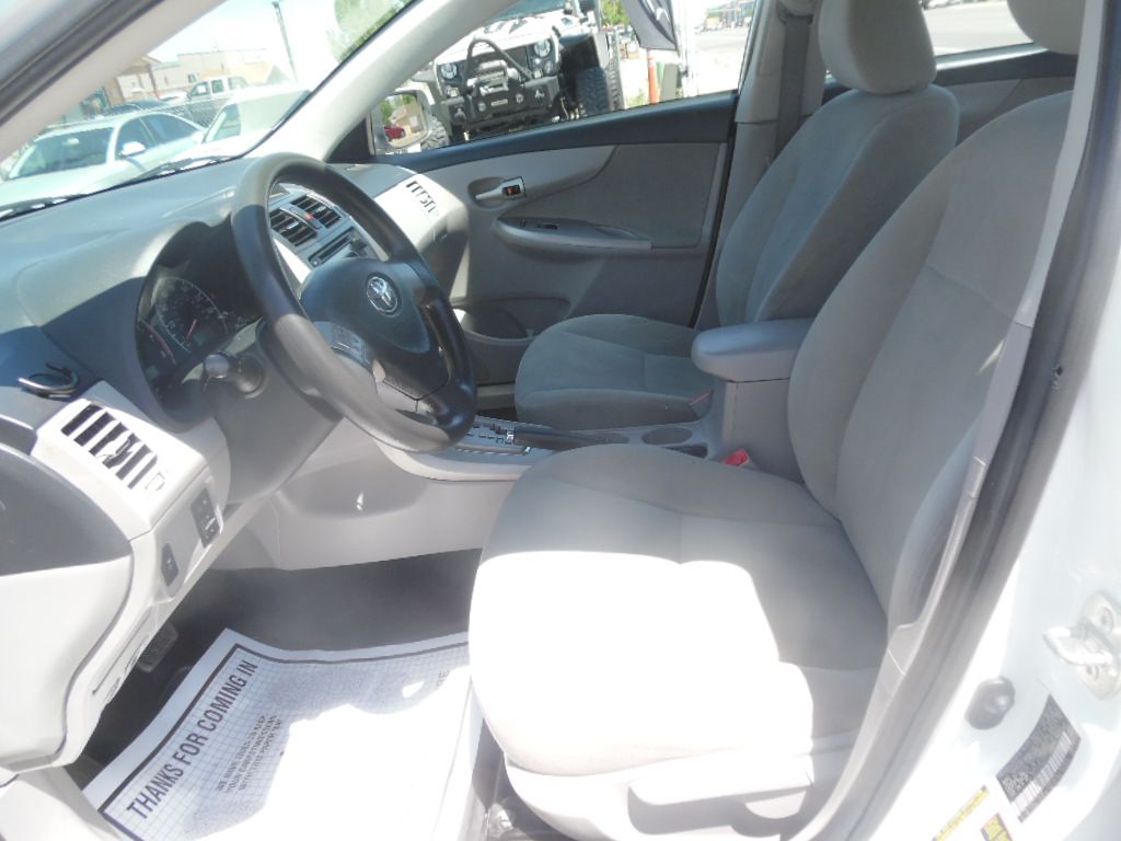 Vehicle image 7 of 19