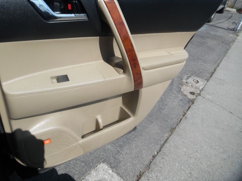 Vehicle image 22 of 22