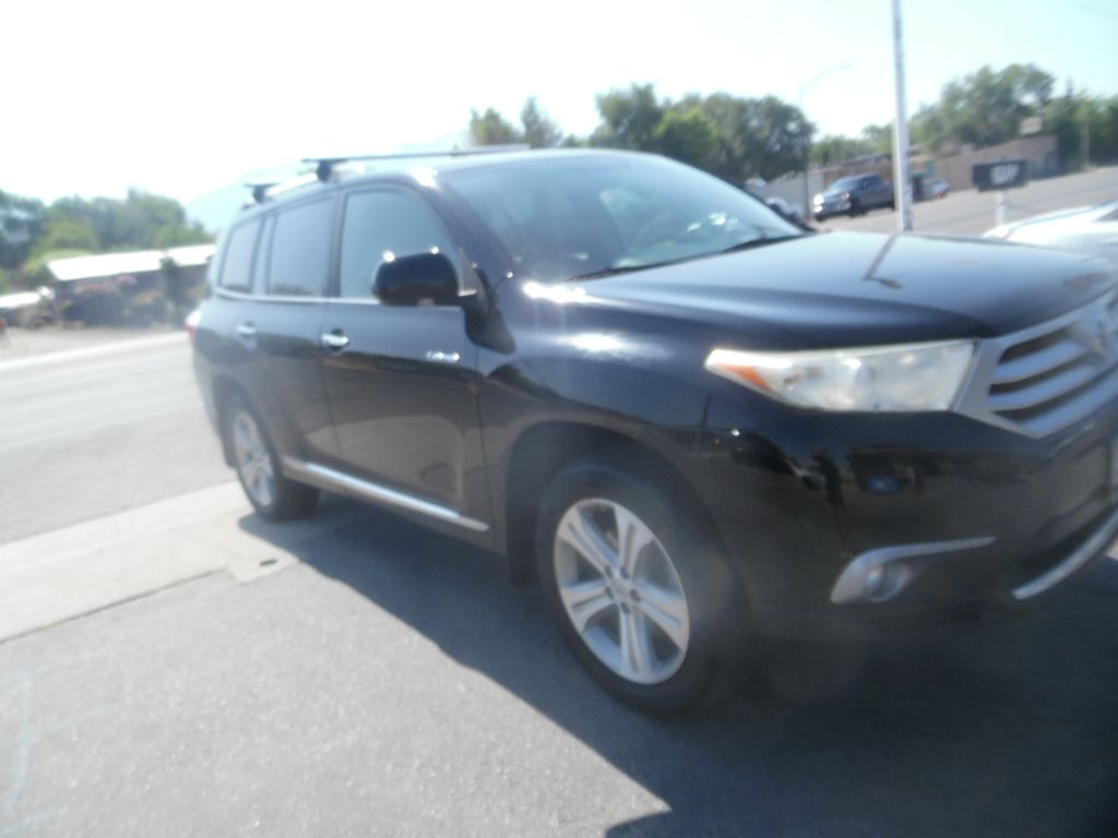 Vehicle image 3 of 22