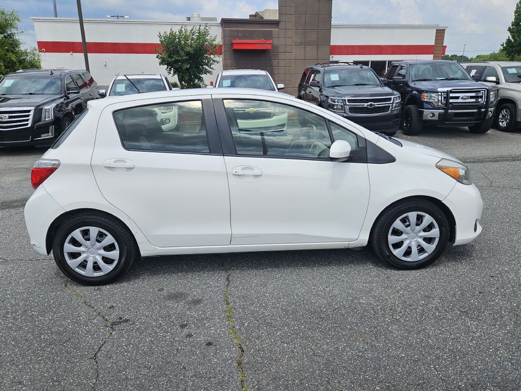 Vehicle image 4 of 22