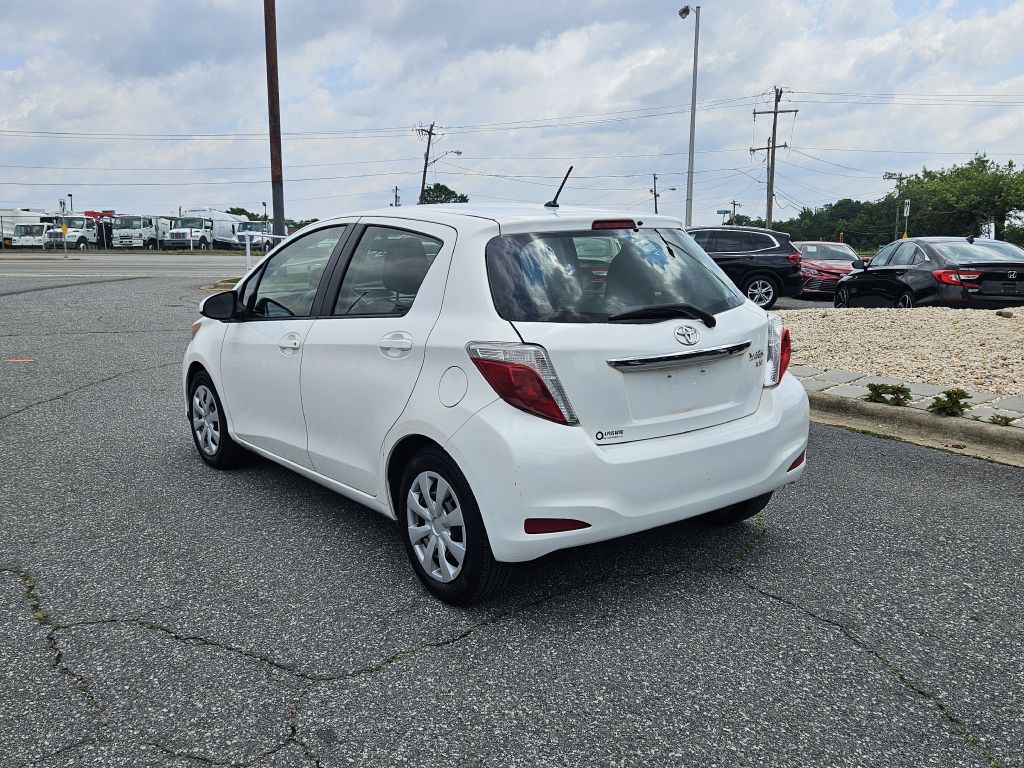 Vehicle image 7 of 22