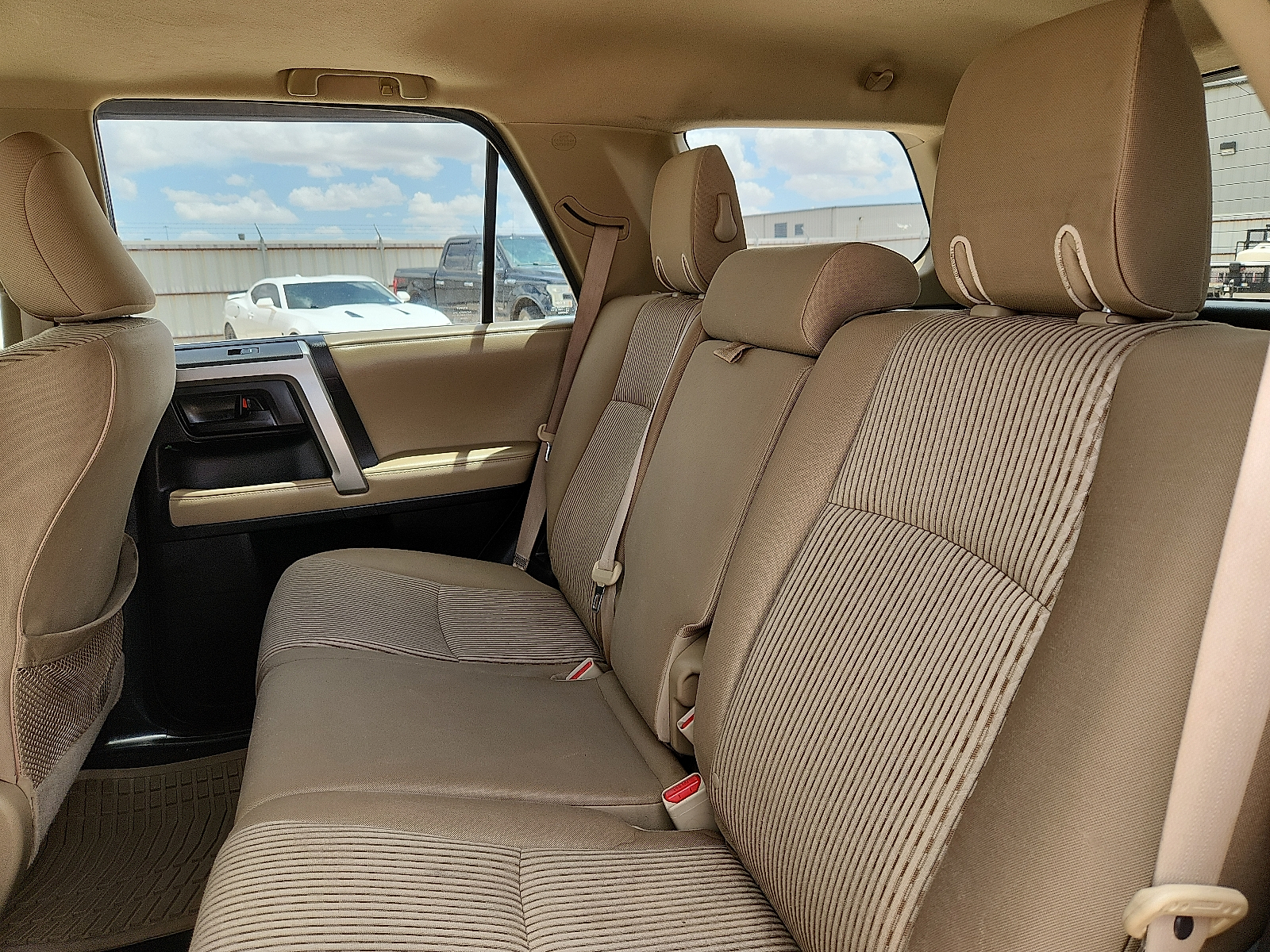 Vehicle image 8 of 20