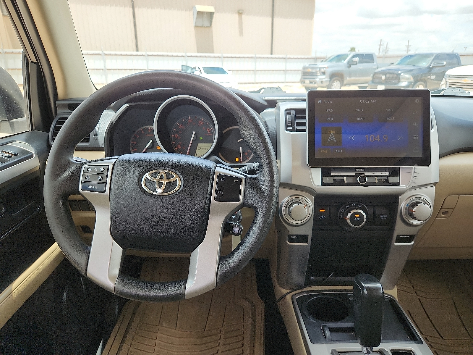 Vehicle image 9 of 20